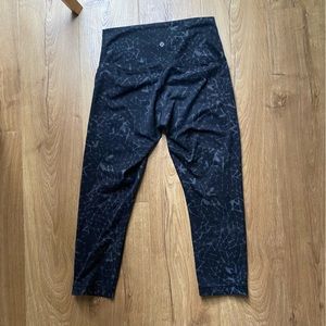 Lululemon crop leggings